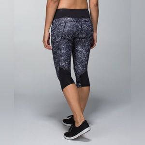 Lululemon Hop To It Crop *Full-On Luxtreme
Rocky Road Sand Dune Ground Leggings